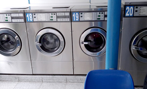 Laverie automatique Montreuil 93 - boulevard Aristide Briand - 11 machines à laver grande capacité à la limite de Noisy-le-Sec